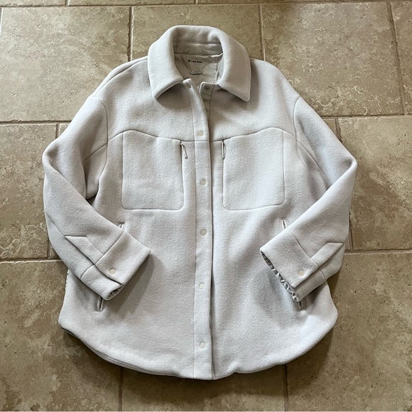 lululemon athletica Jackets & Blazers - lululemon athletica Light Gray Jacket